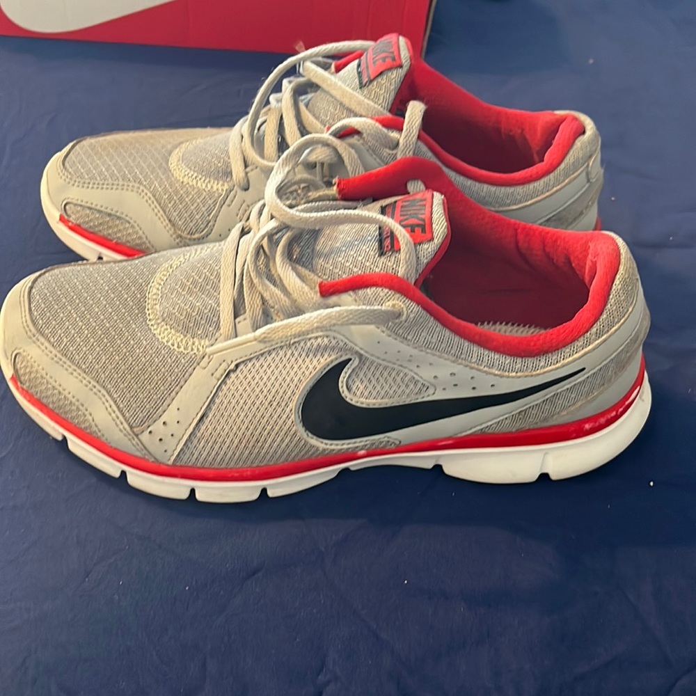 Nike flex experience rn2